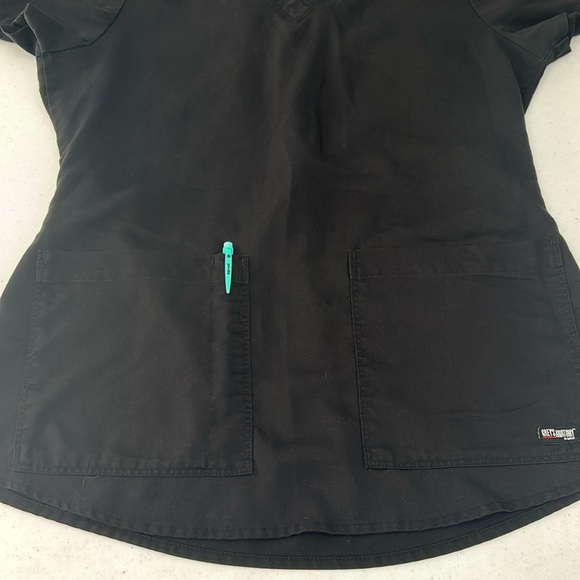 Greys Anatomy Black Scrub by Barco Size Small 2 pockets plus a pen pocket vneck - Picture 11 of 16
